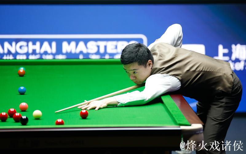 丁俊晖险胜张安达6-5 晋级上海大师赛八强